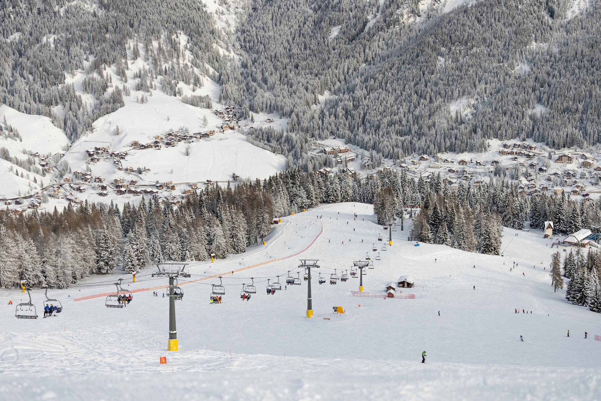 Skiing-on-the-Dolomites-Civetta-resort