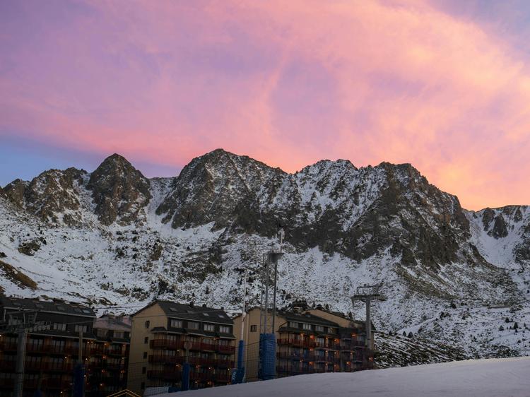 Pas-de-la-casa-andorra-ski-resort